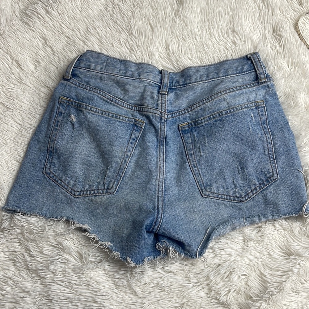 Free People Cut Off Distressed Jean Short - Picture 2 of 6